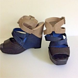 Juicy Couture Melanie Platform Wedge Color Block Sandals Black Blue Tan Size 7.5